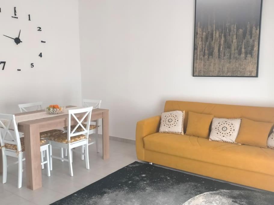 Holiday House Chiara Sant'Antioco Exterior foto
